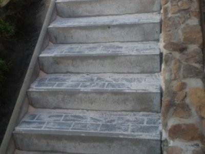 Zhotovení schodů a opěrných zdí v Přípeři